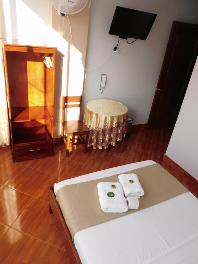Hotel Tambopata Inn Puerto Maldonado Exterior photo